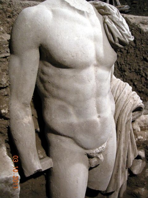 Τμήμα αγάλματος της ρωμαϊκής εποχής βρέθηκε στην Επίδαυρο
