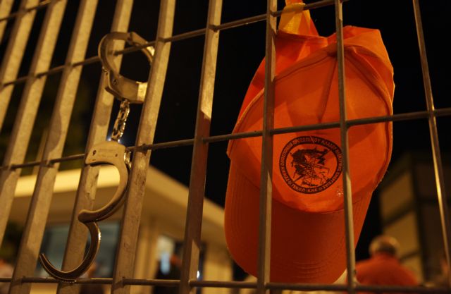 Τέλος στην κατάληψη, μπλόκο στα συνεργεία που θα κόβουν το ρεύμα αποφάσισε η ΓΕΝΟΠ