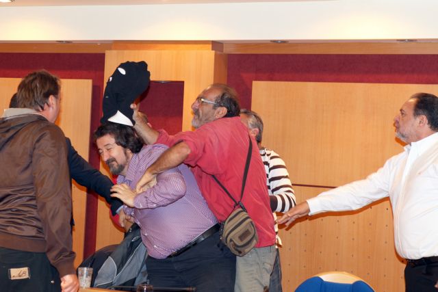 Προκαταρκτική εξέταση διέταξε η εισαγγελέας για τα επεισόδια στη συνεδρίαση της ΚΕΔΕ