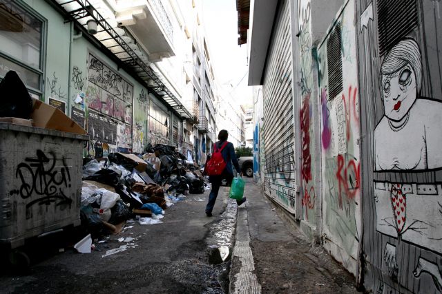 Με ρυθμούς… χελώνας η αποκομιδή των σκουπιδιών, αλαλούμ με τα φύλλα επίταξης