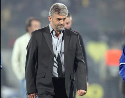 Διάψευση των φημών απομάκρυνσης του Τσιώλη από τον Αρη