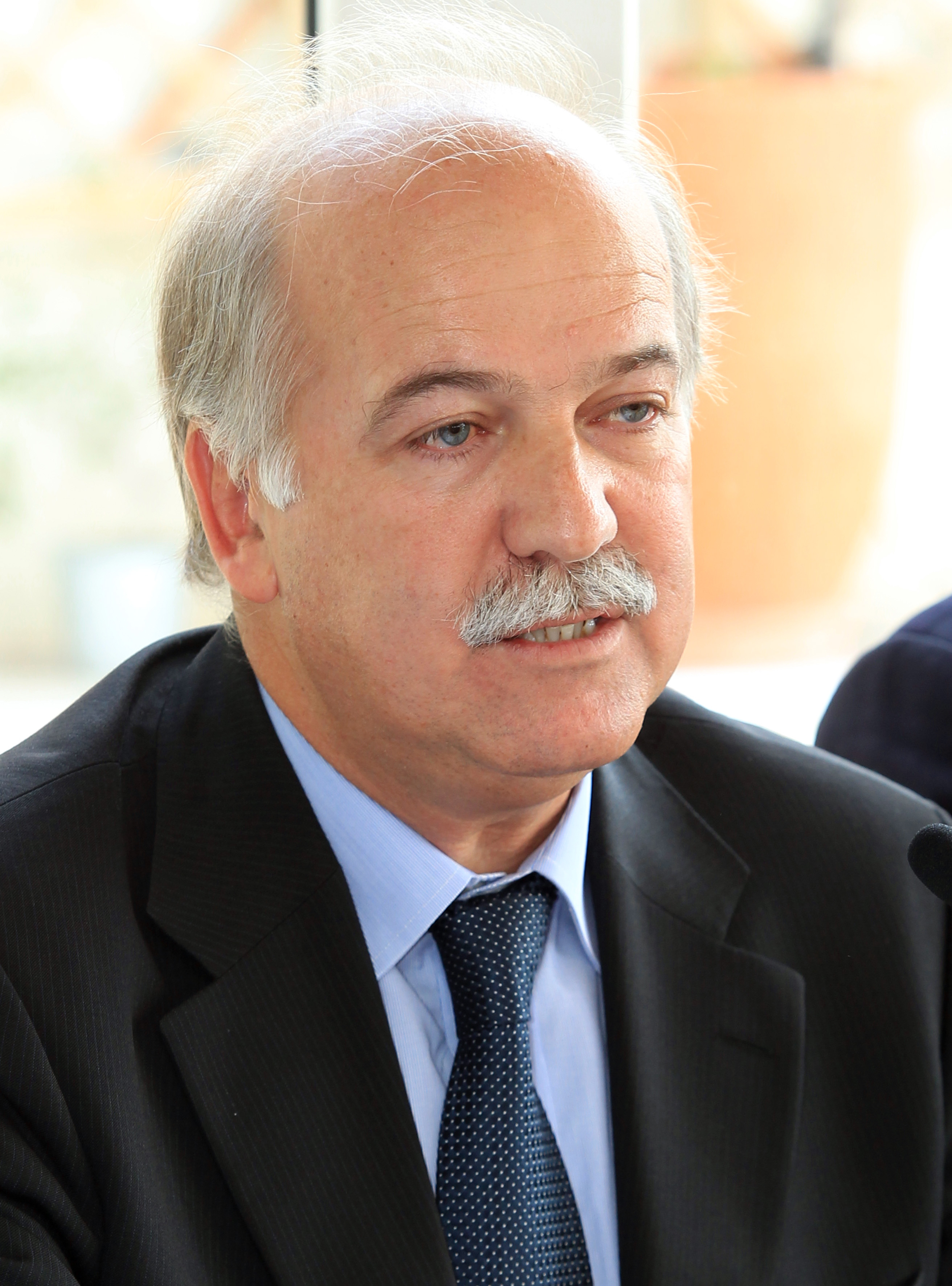 «Δεν έχουμε στις τάξεις μας ‘ψώνια’ που θέλουν να σώσουν τη χώρα» λέει ο Γ.Φλωρίδης