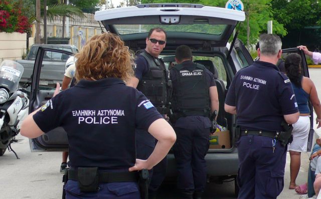 Πυροβολισμοί κατά αστυνομικών της ομάδας ΔΙΑΣ στο Μαρκόπουλο