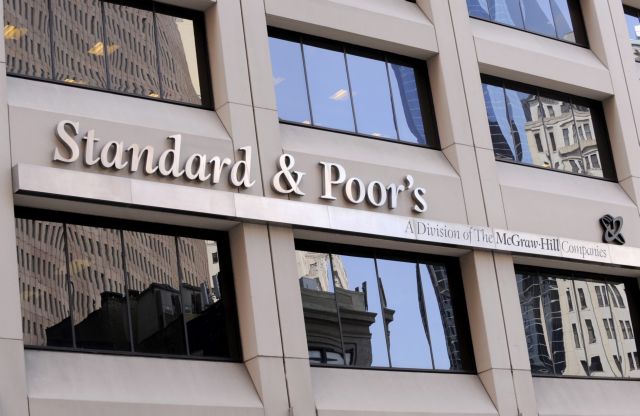 Προειδοποίηση της Standard & Poor’s για υποβάθμιση της Γαλλίας και άλλων τεσσάρων ευρωπαϊκών χωρών