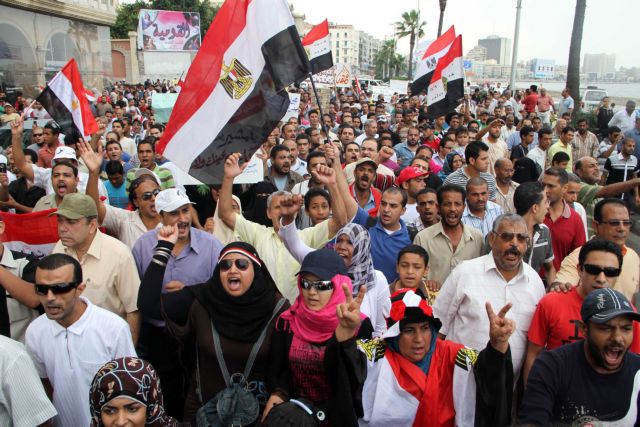 Αλλαγές στον εκλογικό νόμο, μετά τις διαδηλώσεις, δέχθηκε ο στρατός της Αιγύπτου