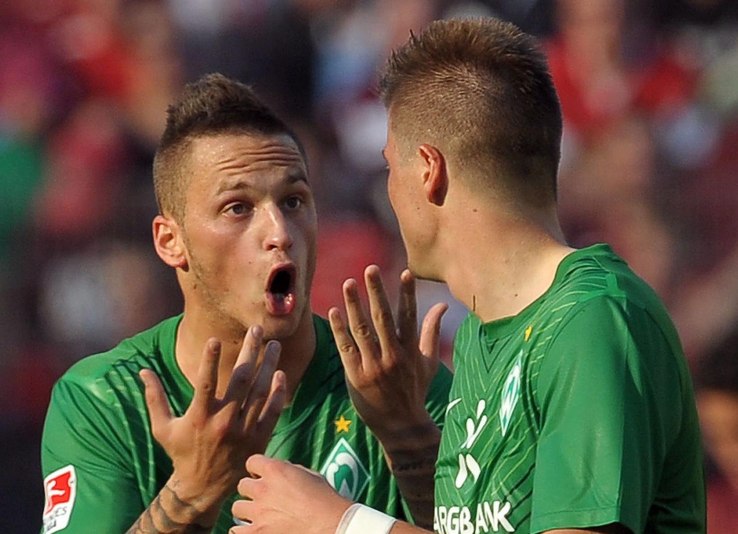 Η Βέρντερ έχασε στο Ανόβερο, η Σάλκε «βύθισε» το Αμβούργο