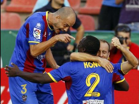 Συνεχίζει την προέλαση η Λεβάντε, νίκη της Σεβίλης