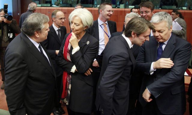 Σε θρίλερ εξελίσσονται οι διαβουλεύσεις για το ελληνικό χρέος λίγο πριν τη Σύνοδο