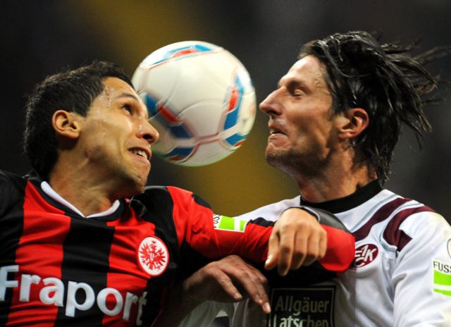 Η Χολστάιντ Κιλ πέταξε έξω τη Ντούισμπουργκ, συνεχίζει η Σάλκε