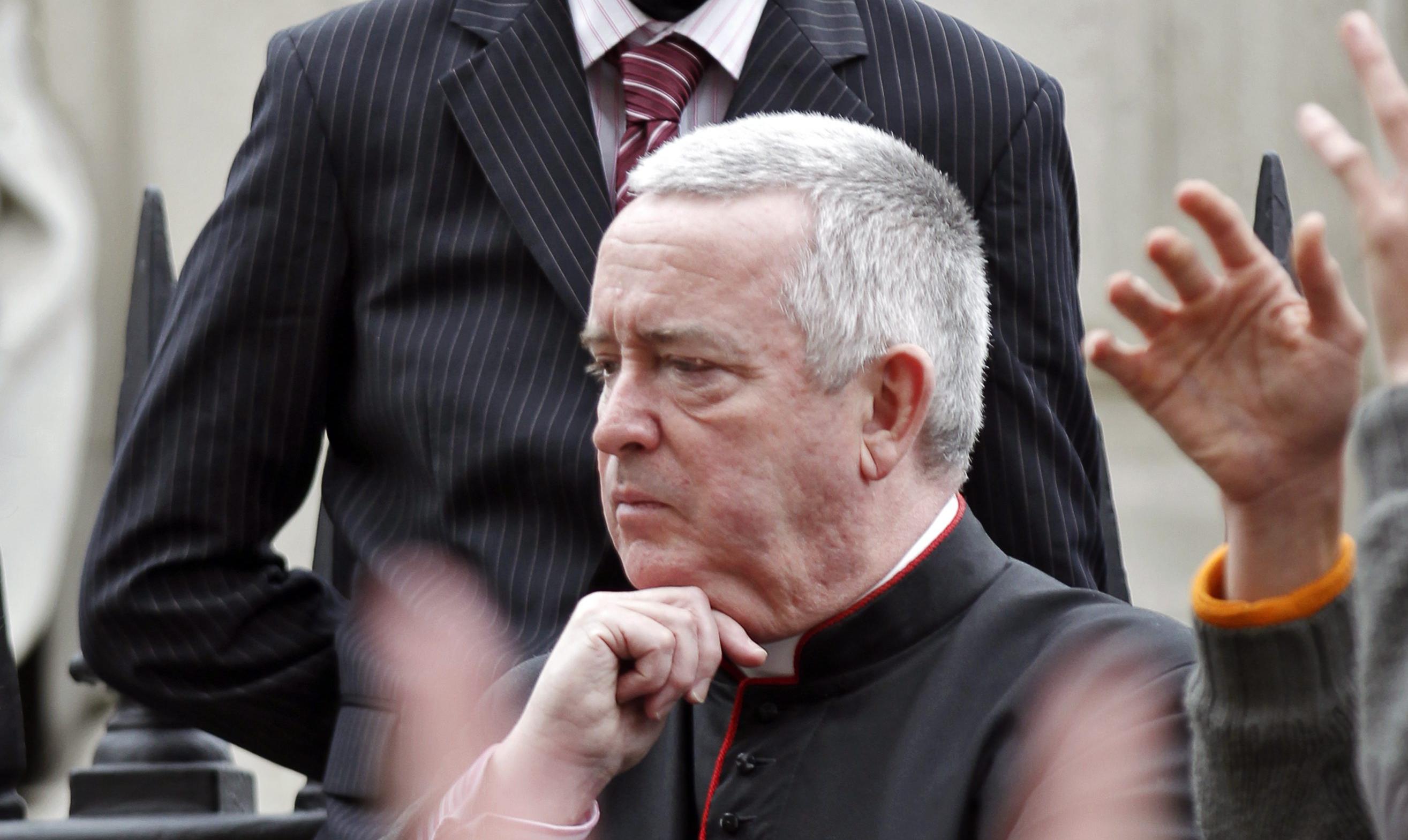 Παραιτήθηκε ο πρεσβύτερος του Καθεδρικού του Λονδίνου με αφορμή τους αγανακτισμένους