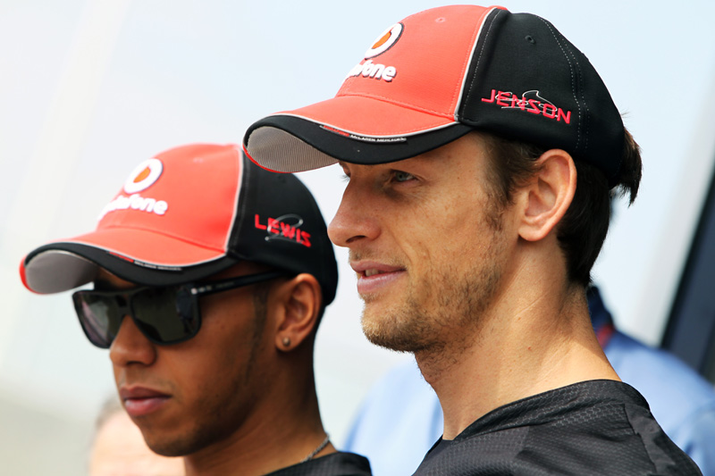 VIDEO: Οι Jenson Button και Lewis Hamilton μιλούν για το GP Ιαπωνίας 2011