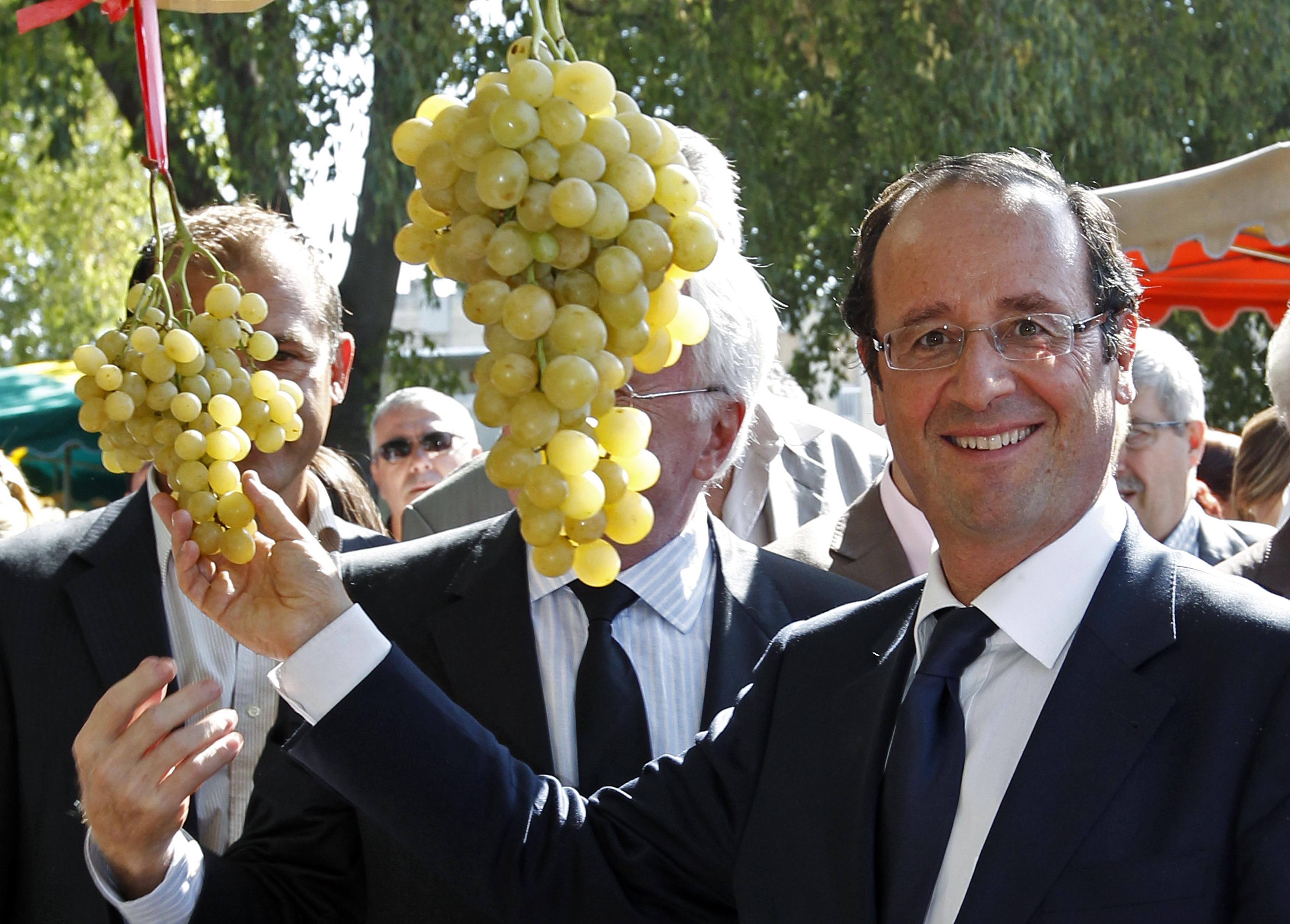 Τα χαρτιά του για την κρίση στην ευρωζώνη και την Ελλάδα ανοίγει ο Φρανσουά Ολάντ