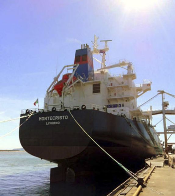 «Απελευθερώθηκε» ιταλικό πλοίο που είχε καταληφθεί στη Σομαλία