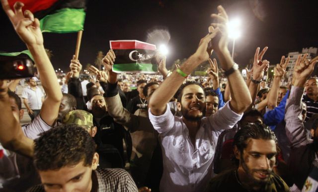 Η Λιβύη γιορτάζει τη σύλληψη του Μοτασίμ Καντάφι, παρά τις συγκεχυμένες πληροφορίες
