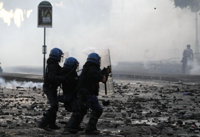 Απαγορεύει τις πορείες για ένα μήνα ο δήμαρχος της Ρώμης