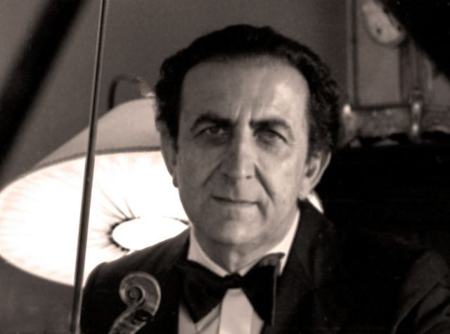 Απεβίωσε ο βιολονίστας και αρχιμουσικός Σπύρος Τόμπρας