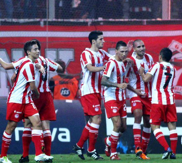 Στην κορυφή με ανατροπή ο Ολυμπιακός, 2-1 τον ΠΑΟΚ