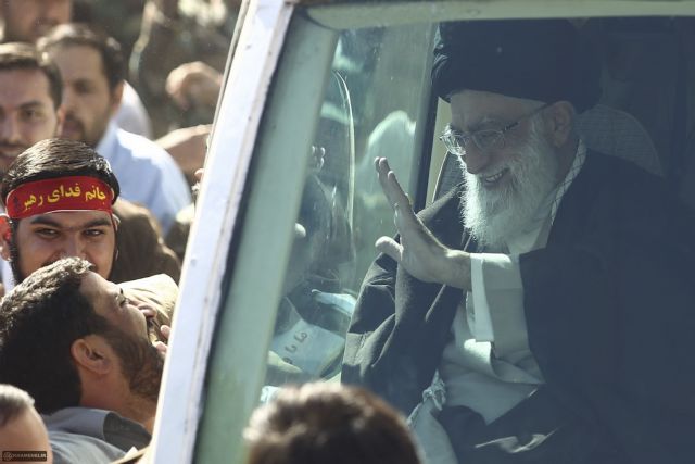 «Άνευ σημασίας» οι κατηγορίες των ΗΠΑ κατά του Ιράν, λέει ο Αγιατολάχ Χαμενεΐ