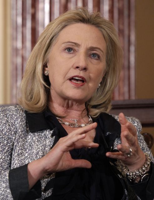 Το Ιράν μετατρέπεται «σε μία στρατιωτική δικτατορία» εκτιμά η Χίλαρι Κλίντον