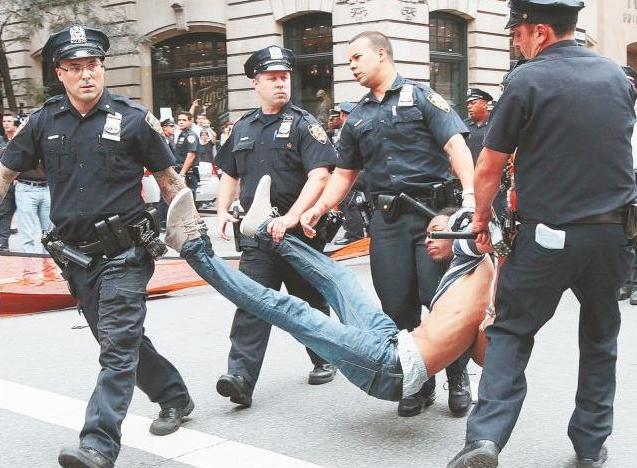 Εκατοντάδες συλλήψεις «Αγανακτισμένων» της Νέας Υόρκης