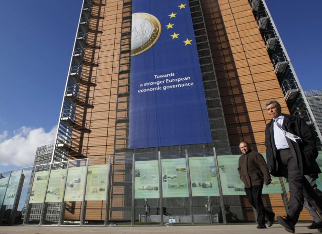 Στη βαθμίδα ΑΑΑ διατηρούν το EFSF και οι τρεις οίκοι αξιολόγησης