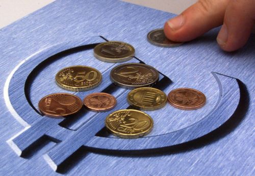 Tράπεζες και ασφαλιστικές εταιρείες αντιτίθενται στην μετατροπή του EFSF σε τράπεζα