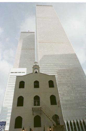 Ανοικοδομείται εκ νέου ο Άγ.Νικόλαος που βρισκόταν στην σκιά των Δίδυμων Πύργων