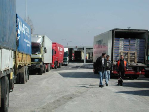 Ανέστειλαν την απεργία τους οι τελωνειακοί