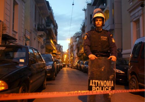 Ένταση τα ξημερώματα στα Εξάρχεια, έπειτα από συναυλία για τον «Επαναστατικό Αγώνα»