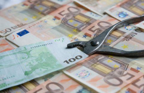 Διαφωνούν οι γερμανικές τράπεζες με ένα μεγάλο «κούρεμα» στα ελληνικά ομόλογα