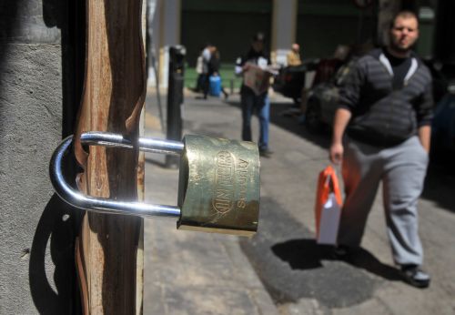 Κατεβάζουν ρολά τα καταστήματα στις 19 Οκτωβρίου εναντίον της οικονομικής πολιτικής