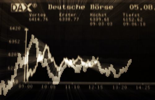 Σε αρνητικό έδαφος έκλεισαν τα ευρωπαϊκά χρηματιστήρια την Παρασκευή
