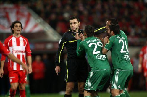 Ανοίγει ο δρόμος επιστροφής του διαιτητή Καλόπουλου