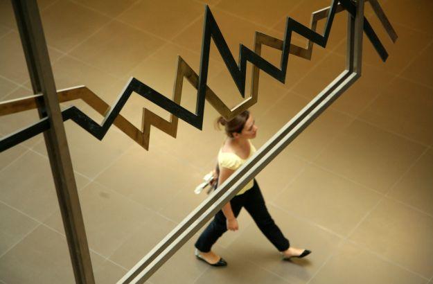 Από το 2008 είναι σε ύφεση η οικονομία, βάσει των αναθεωρημένων στοιχείων της ΕΛΣΤΑΤ