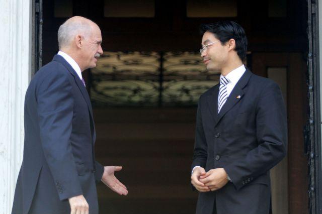 Με λόγια στήριξης της Ελλάδας και του ευρώ ήρθε ο Φίλιπ Ρέσλερ στην Αθήνα