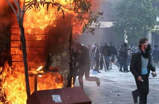 Εκτεταμένες ζημιές και βανδαλισμοί στα γραφεία της ΕΣΕΕ