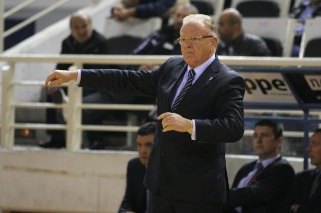 «Πίστωση χρόνου» ζήτησε ο Ίβκοβιτς, στα λάθη στάθηκε ο Μαρκόπουλος