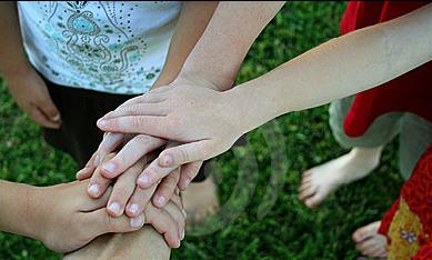 Προσφέρετε τρόφιμα και είδη πρώτης ανάγκης στις Στέγες Προστασίας Ανηλίκων Αθήνας και Πειραιά