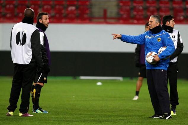 Ο Κωστένογλου τα «έψαλε» και θα κάνει την ΑΕΚ να… γυαλίζει