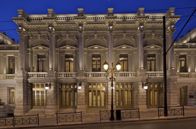 Το Εθνικό Θέατρο ρίχνει τις τιμές με εισιτήρια από 10 ευρώ