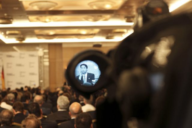 Η χρεοκοπία δεν είναι θέμα συζήτησης, λέει για την Ελλάδα ο Φίλιπ Ρέσλερ