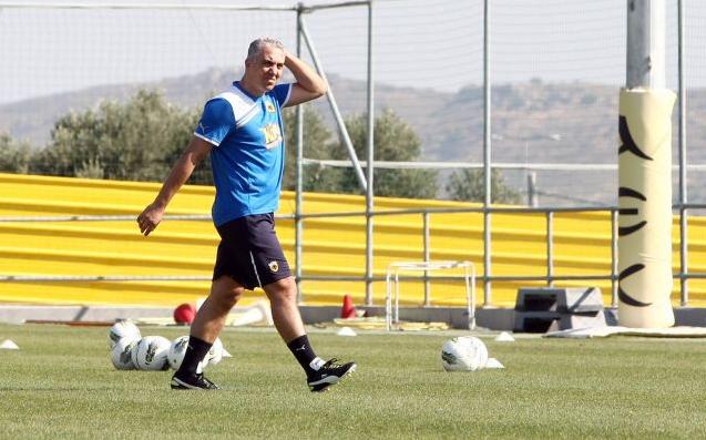 Κωστένογλου μέχρι το 2013 και ο Αδαμίδης ζήτησε στήριξη