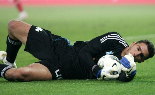 Independent για Καπίνο: «Ο επόμενος τερματοφύλακας ήρωας της Ελλάδας»