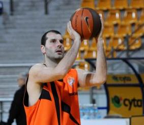 Η Κρεμόνα παρουσίασε τον Μιχάλη Κακιούζη