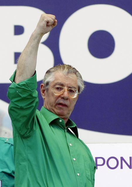 Ουμπέρτο Μπόσι, ο αυτονομιστής-στυλοβάτης της μπερλουσκονικής κυβέρνησης