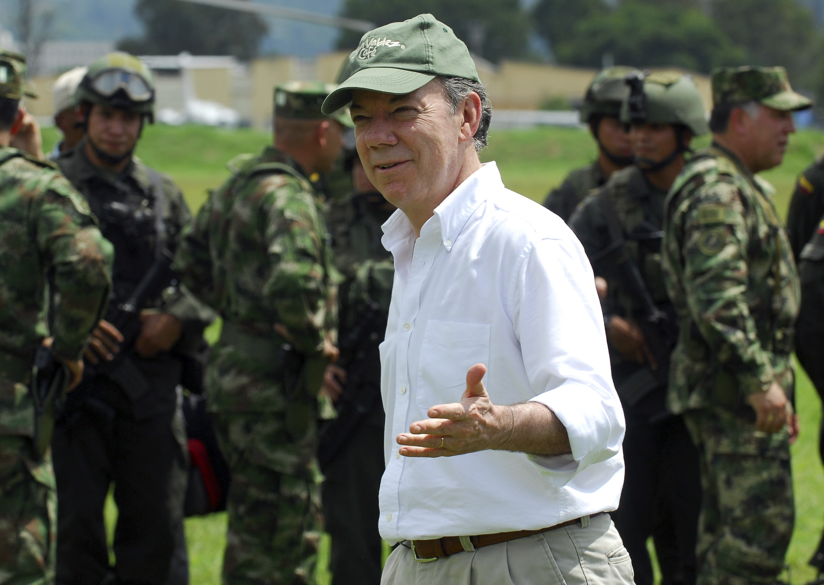 ΚΟΛΟΜΒΙΑ: Αφήνοντας πίσω βαρώνους και αντάρτες