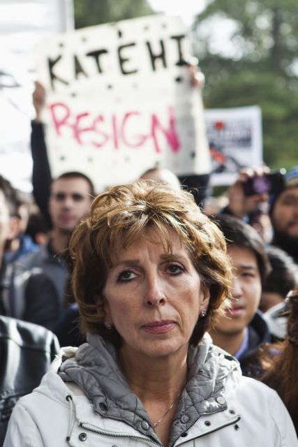 Συγγνώμη για τον ψεκασμό με σπρέι πιπεριού ζητά η Ελληνίδα πρύτανης του UC Davis