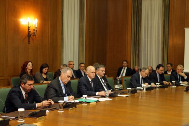 Το δημοψήφισμα θα γίνει για τη συμφωνία, όχι για το ευρώ, λέει η κυβέρνηση