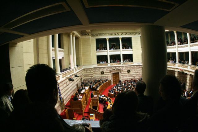 Αλλαγή ηγεσίας στο ΠΑΣΟΚ ζητά το 73,4% των πολιτών, σύμφωνα με δημοσκόπηση