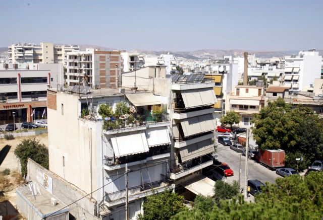 Την παράταση της αναστολής πλειστηριασμών για την α΄κατοικία εξετάζει το υπουργείο Εργασίας